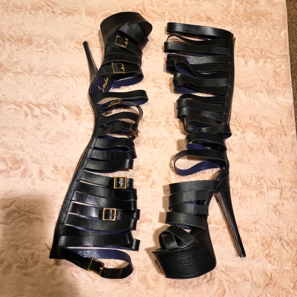London Trash Gladiator Heels size 9 Black